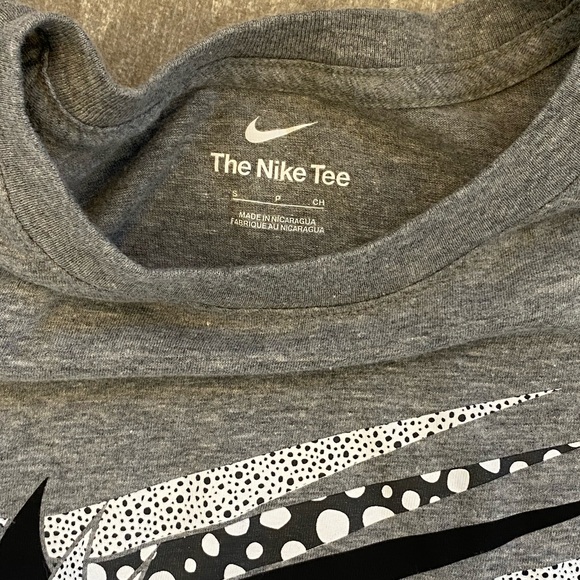 Men’s Small Nike Swoosh Tees, set of 2 - Picture 2 of 3